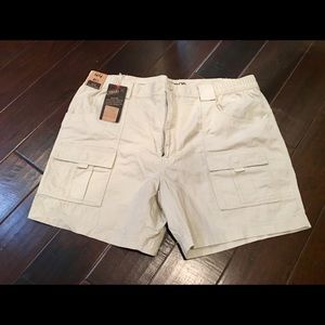 Cargo beige shorts